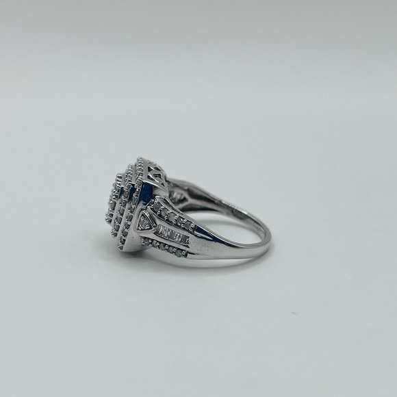 1.00 CT Cushion Cut Natural Diamond Sterling Silver Ring - Picture 6 of 7